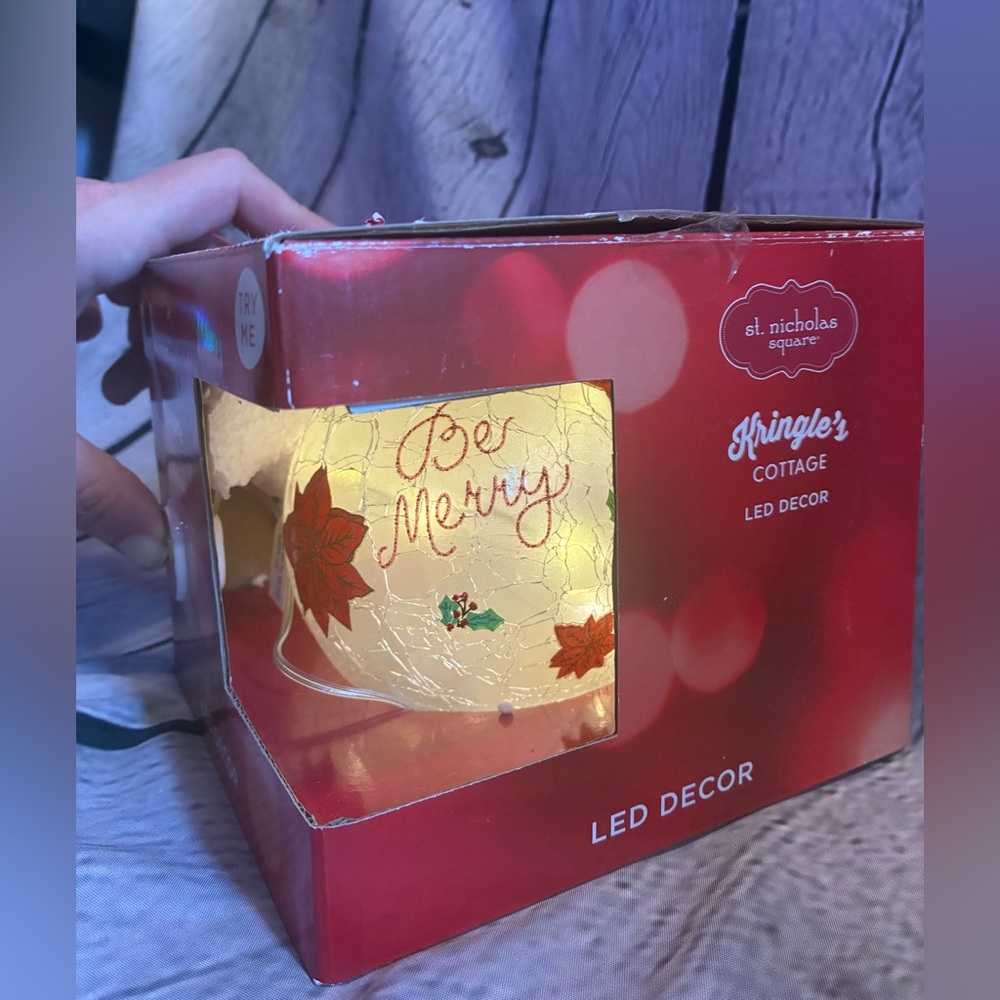 St. Nicholas Square Kringle’s Cottage Light Up Christmas Ornament Ball Globe NIB